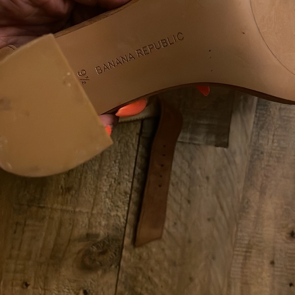 Size 9 1/2 Banana Republic Suede Brown Ankle Strap sandals - Gently worn - Picture 8 of 8